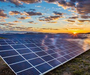 Cách xử lý pin năng lượng mặt trời hết hạn - Phúc Nguyễn Solar